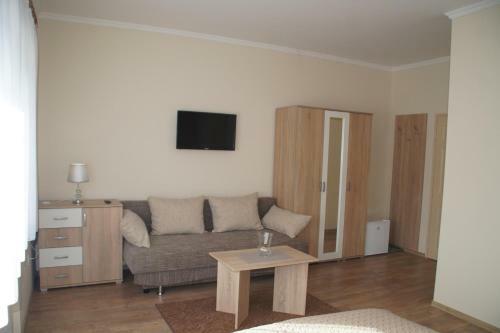 Hostal Pacsirta Apartman