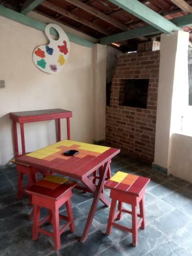 Temporada Piscina Infantil, Wifi E Churrasqueira