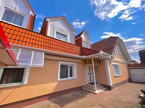 Apartamento V�r�smarty Deluxe Vend�gh�z