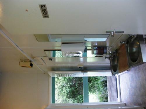 Alpine Holiday Apartments & Campground