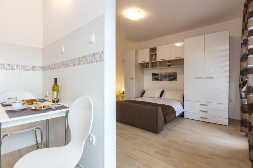 Hostal Guest House Krk Town Centre