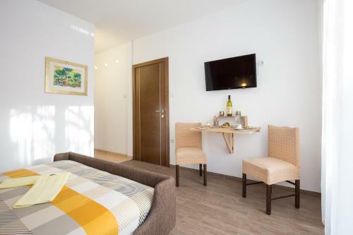 Hostal Guest House Krk Town Centre