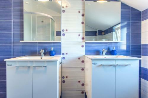Apartments With Pool Ivana Krk
