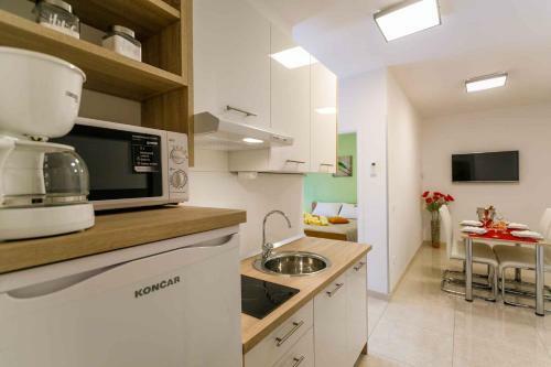 Apartments In Krk/insel Krk 38631
