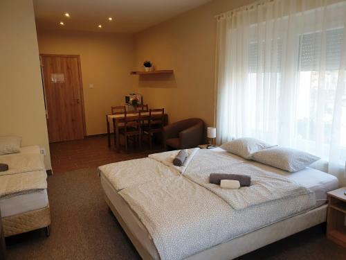 Hostal Mediterr�n Villa Kecskem�t