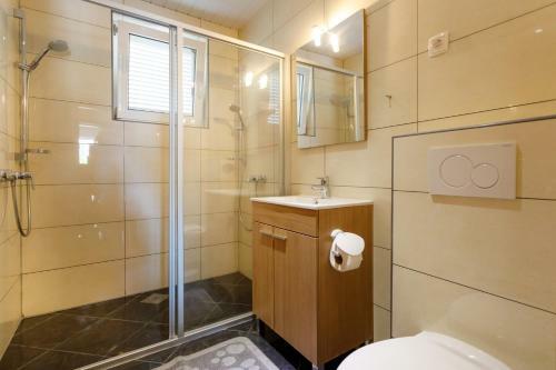 Apartments Lacic