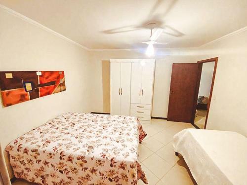 Casa Para 9 Pessoas, Com Piscina E Churrasqueira