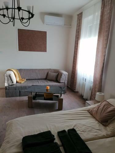 Nagy Apartman Koml�