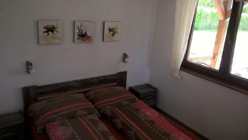 Hostal Cseresznyevir�g Vend�gh�zak