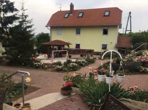 Holiday Home In Nemesgulacs/balaton 35570