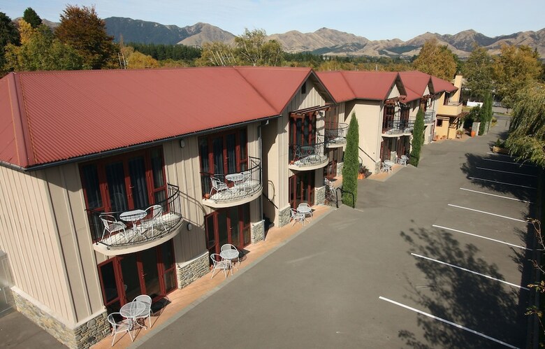Settlers Motel