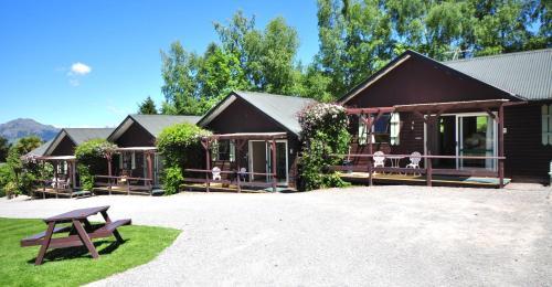 Lodge Greenacres Alpine Chalets & Villas