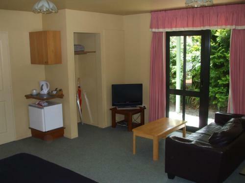 Glenalvon Lodge Motel