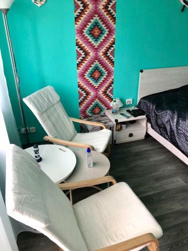 �va Apartman, Helikon-liget