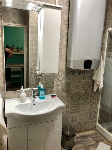 �va Apartman, Helikon-liget