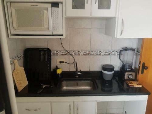Apartamento Condom�nio Frente Mar