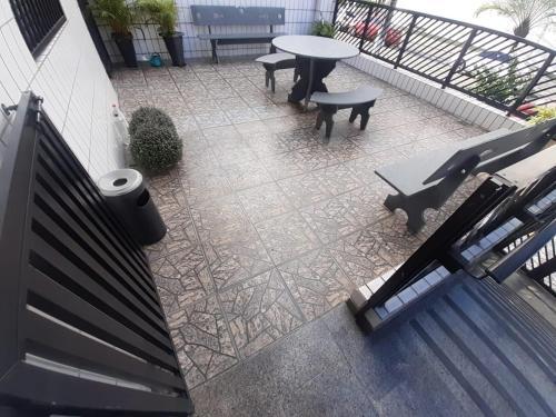 Apartamento Ap Vila Guilhermina Com Quintal (praia Grande)
