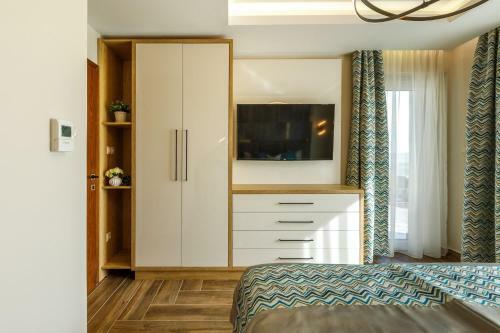 Royal Cafe Apartman