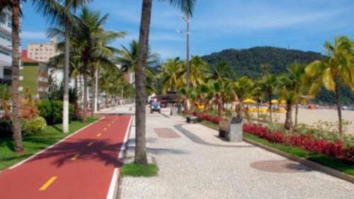 Linda E Aconchegante Casa Com Piscina Perto Da Praia