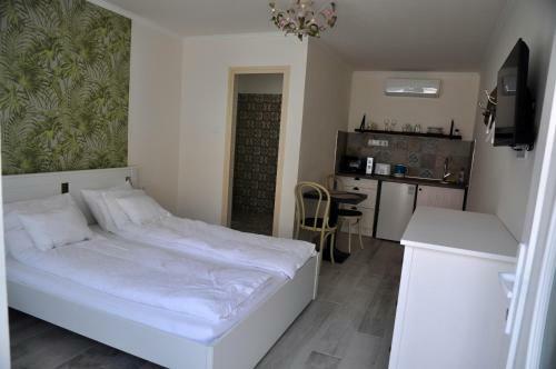 Hostal River Apartment