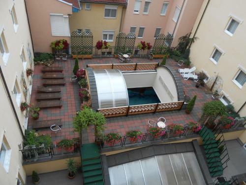 Pallace Wellness Apartment