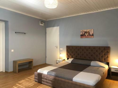 Apartamento White Crow House