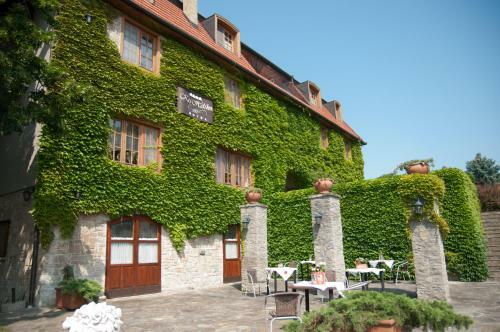 Hotel Kis Helikon Villa