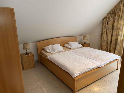 Apartments In Heviz/balaton 39945