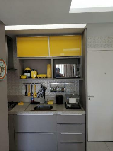 Apartamento Muro Alto Condom�nio Clube