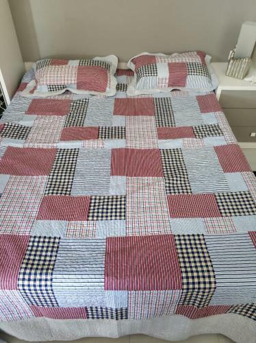Apartamento Muro Alto Condom�nio Clube