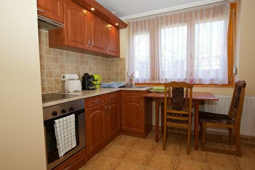 Zoli Apartmanok-br�dy 51-53