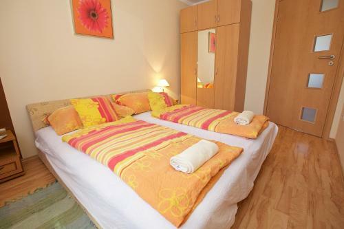 Zoli Apartmanok-br�dy 51-53