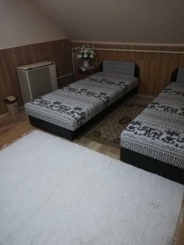 Hostal Szoboszl�f?nix Vend�gh�z