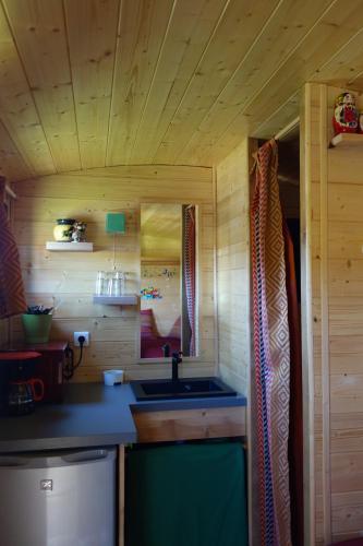 Bed & Breakfast Chambres D'h�tes - La Belmoni�re