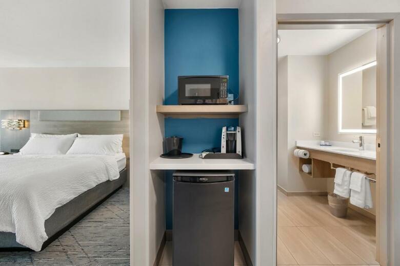 Hotel Holiday Inn Express Peru-lasalle Area