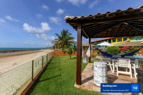 Casa A Beira Mar Com 4 Suites E Muito Conforto