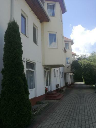 Sezlon Apartman