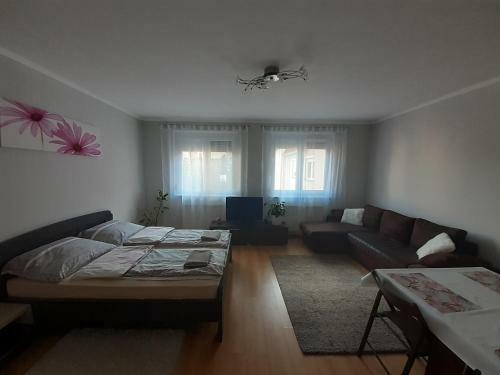 Tuk�n Apartman Hajd�szoboszl�