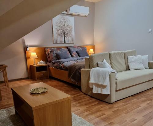 Apartamento Relax Wellness Manzard Hajd�szoboszl�
