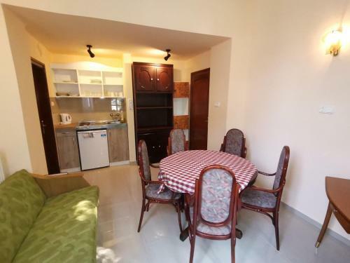 Apartamento Kast�ly