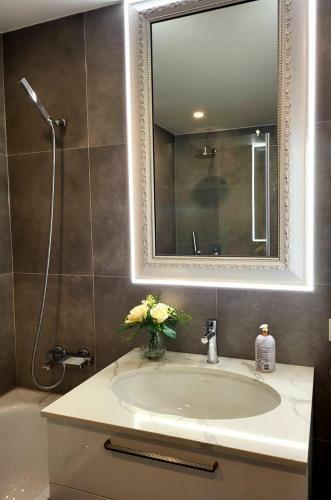 E.d. Luxury Apartaments
