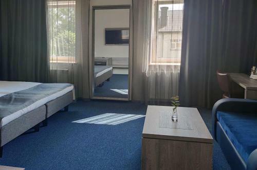 Brut Wine Hotel