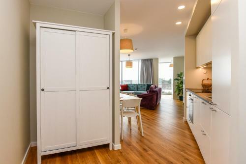 Apartamentai Elija Su Vaizdu ? J?r?