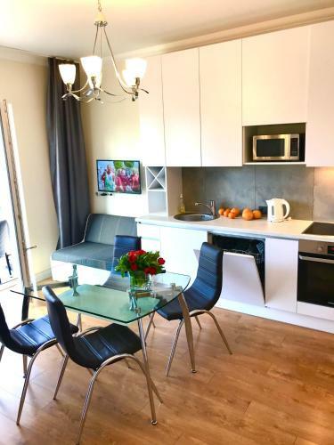 Villa Florance Apartments With Parking