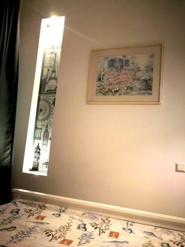 Vilnius Apartment With Stained Glass