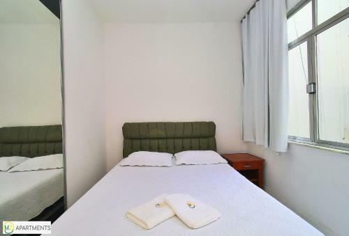 Apartamento Sala E Quarto Simples E Silencioso Para 4 Pessoas Em Copacabana!