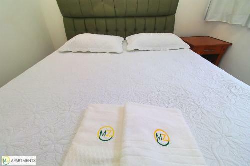 Apartamento Sala E Quarto Simples E Silencioso Para 4 Pessoas Em Copacabana!