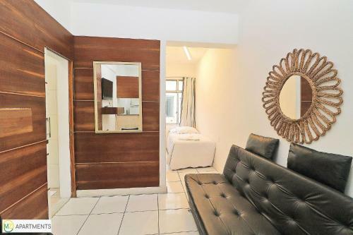 Apartamento Sala E Quarto Simples E Silencioso Para 4 Pessoas Em Copacabana!