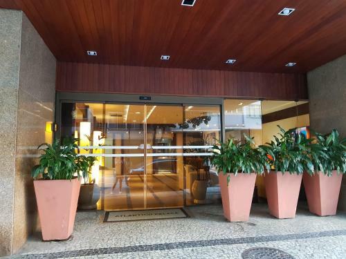 Apartamento Amplo Im�vel Copa Posto 6 - Piscina E Garagem