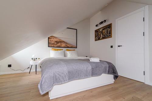 Zydu Str Two Bedrooms Apartment By Urban Rent